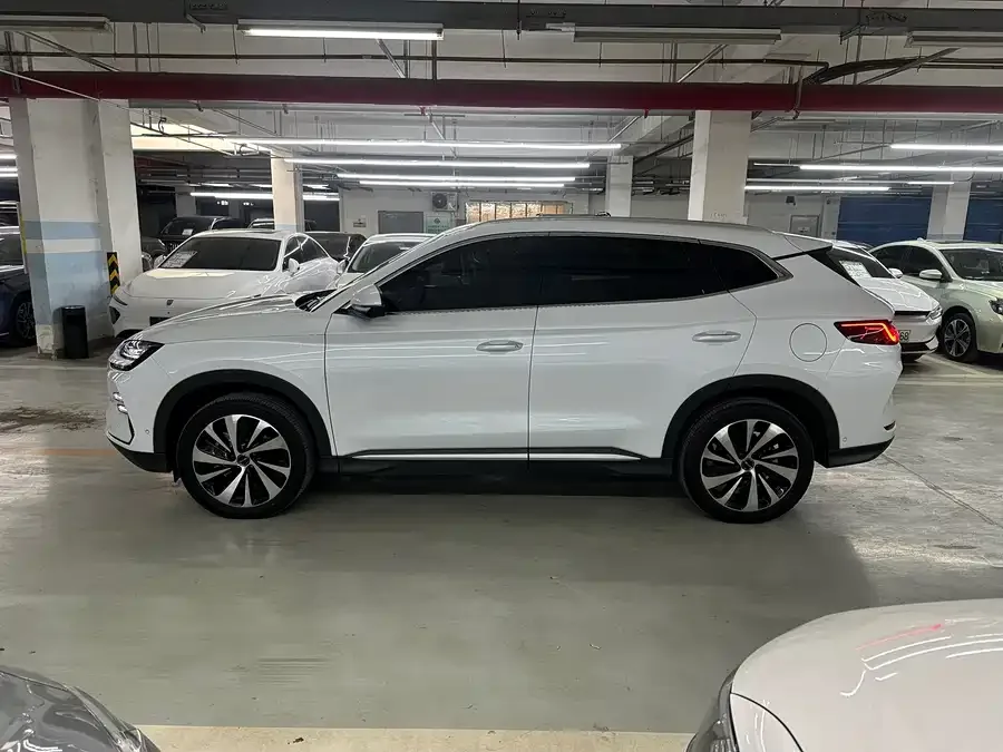 BYD Song PLUS New Energy Song PLUS New Energy 2023 Champion Edition EV 605KM Flagship PLUS 2024 — миниатюра 2