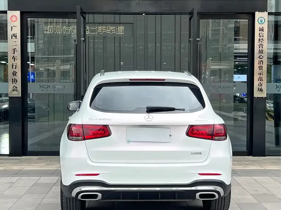 Mercedes-Benz GLC-Class Mercedes-Benz GLC 2022 Model 2 GLC 260 L 4MATIC Luxury Edition 2022 — миниатюра 2