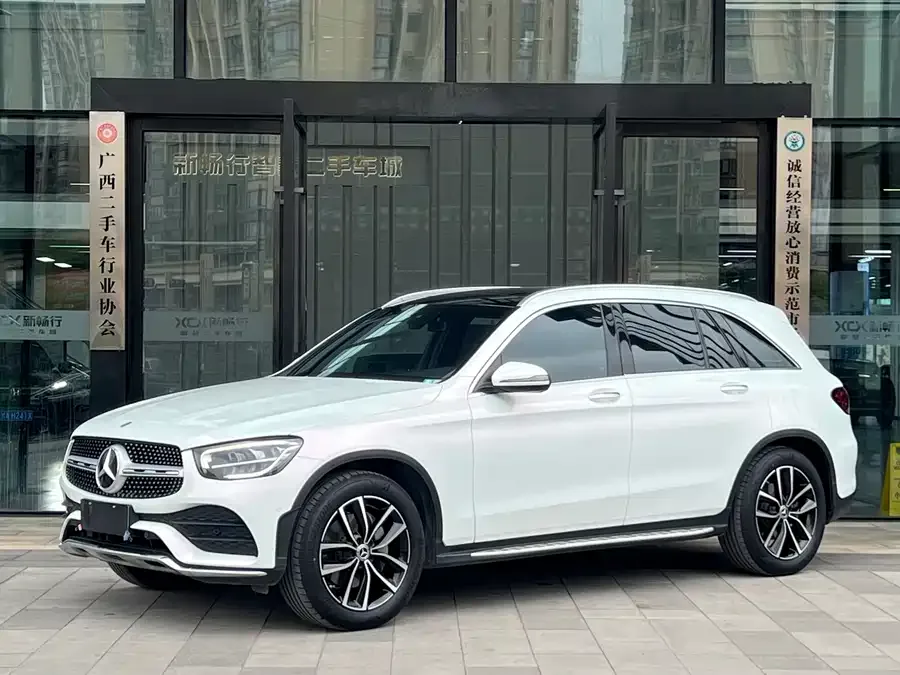 Mercedes-Benz GLC-Class Mercedes-Benz GLC 2022 Model 2 GLC 260 L 4MATIC Luxury Edition 2022 — фото 1, купить с доставкой в Москву