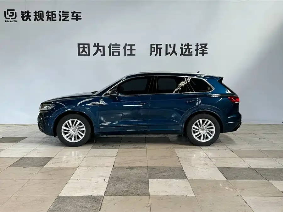 Volkswagen Touareg Touareg 2022 2.0TSI Ruishang Edition 2022 — миниатюра 2