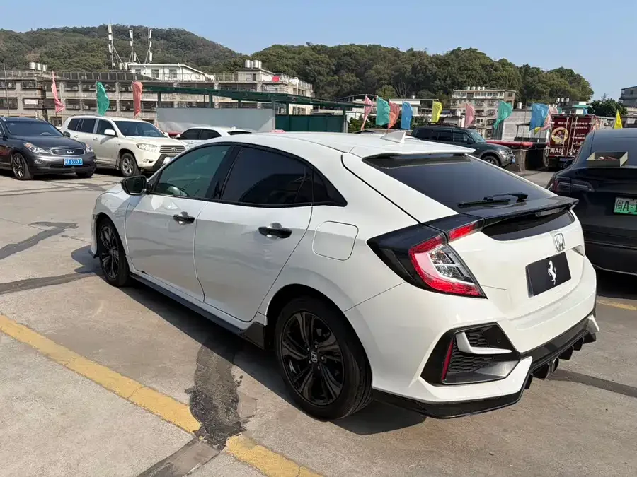 Honda CIVIC Civic 2021 HATCHBACK 220TURBO CVT New Control 2022 — миниатюра 4