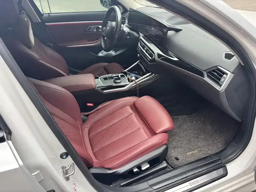 BMW i3 2022 eDrive 35 L 2023 — миниатюра 3