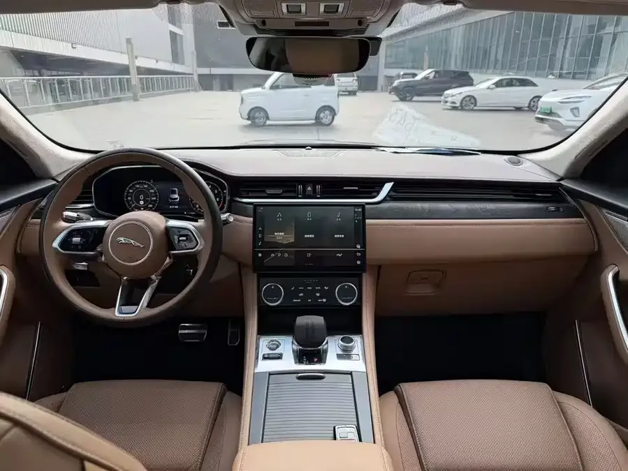 Jaguar F-Pace 2022 P250 HSE 2023 — миниатюра 4