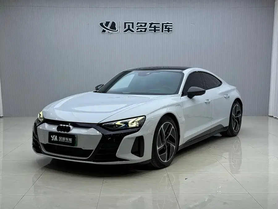Audi RS e-tron GT 2023 basic model 2023 — фото 1, купить с доставкой в Москву