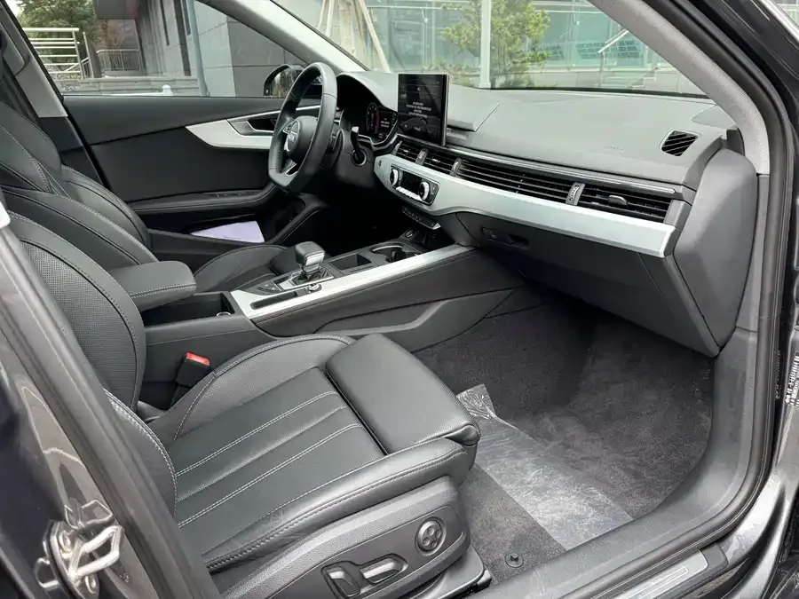 Audi a4 l 2023 40 TFSI luxury and dynamic model 2023 — миниатюра 4