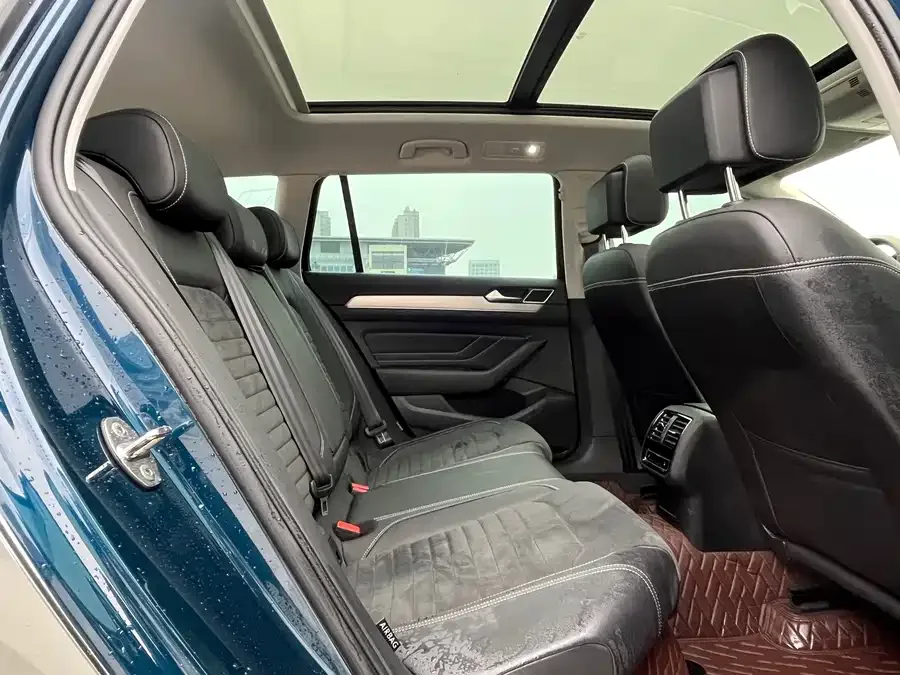 Volkswagen Passat Variant Weilan 2021 2.0T Changxing Edition 2023 — миниатюра 3