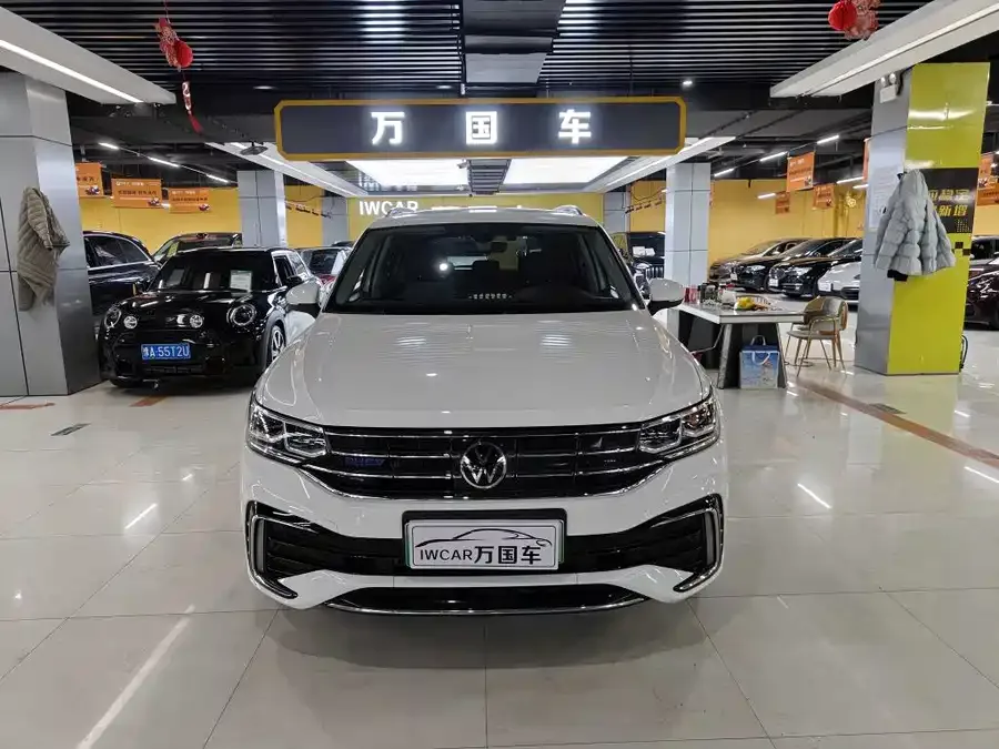 Volkswagen Tiguan L New Energy Tiguan L New Energy 2022 430PHEV Plug-in Hybrid Flagship Edition 2022 — фото 1, купить с доставкой в Москву