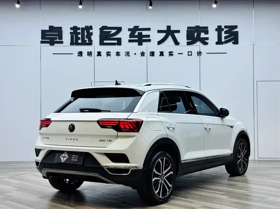 Volkswagen T-ROC T-ROC 2021 280TSI DSG two-wheel drive comfortable and connected 30th anniversary commemorative edition 2022 — миниатюра 4
