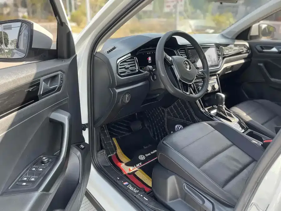 Volkswagen T-ROC T-ROC 2022 280TSI DSG 2WD Comfort PLUS 2022 — миниатюра 4