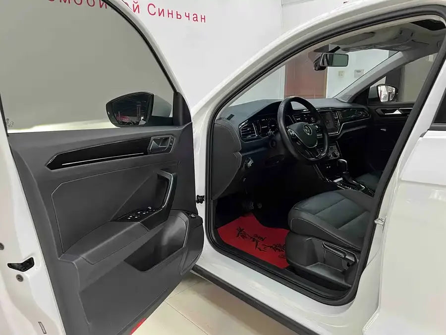 Volkswagen T-ROC T-ROC 2022 280TSI DSG 2WD Comfort PLUS 2022 — миниатюра 4