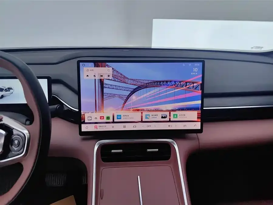 Geely Galaxy L6 Galaxy L6 2025 EM-i 140km Exploration+ Edition 2025 — миниатюра 4