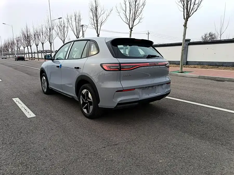 Geely Galaxy E5 Galaxy E5 2026 530km Launch Edition 2026 — миниатюра 3
