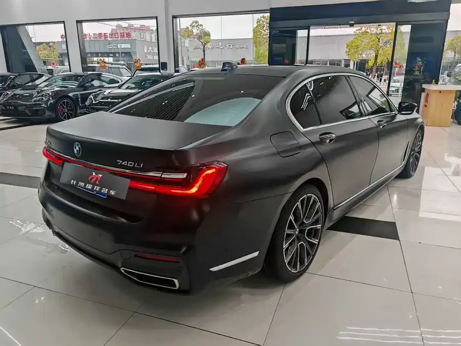 BMW 7 Series BMW 7 Series 2022 740Li xDrive Executive M Sport Package 2022 — миниатюра 2