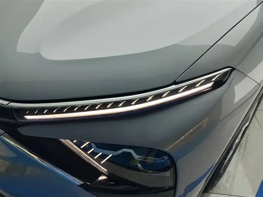 Citroen Versailles C5 X Versailles C5 X 2025 1.6T Overseas Edition 2024 — миниатюра 5