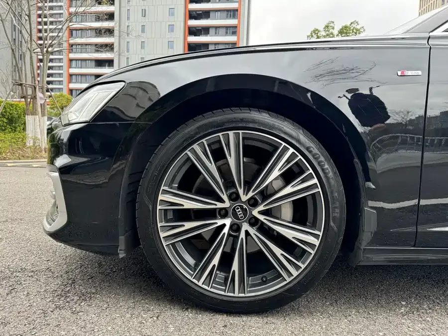 Audi A6L 2023 45 TFSI Premium Dynamic Model 2023 — миниатюра 5
