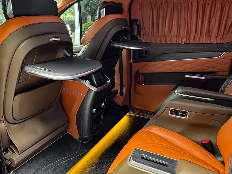 Watsonwell Ford Black Knight Watson Wellesley Ford Black Knight 2025 2.0T Gasoline Pinnacle Edition 2025 — миниатюра 3