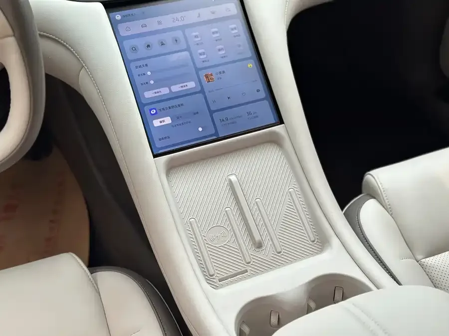 Zhiji L6 Zhiji L6 2025 Max 2025 — миниатюра 4