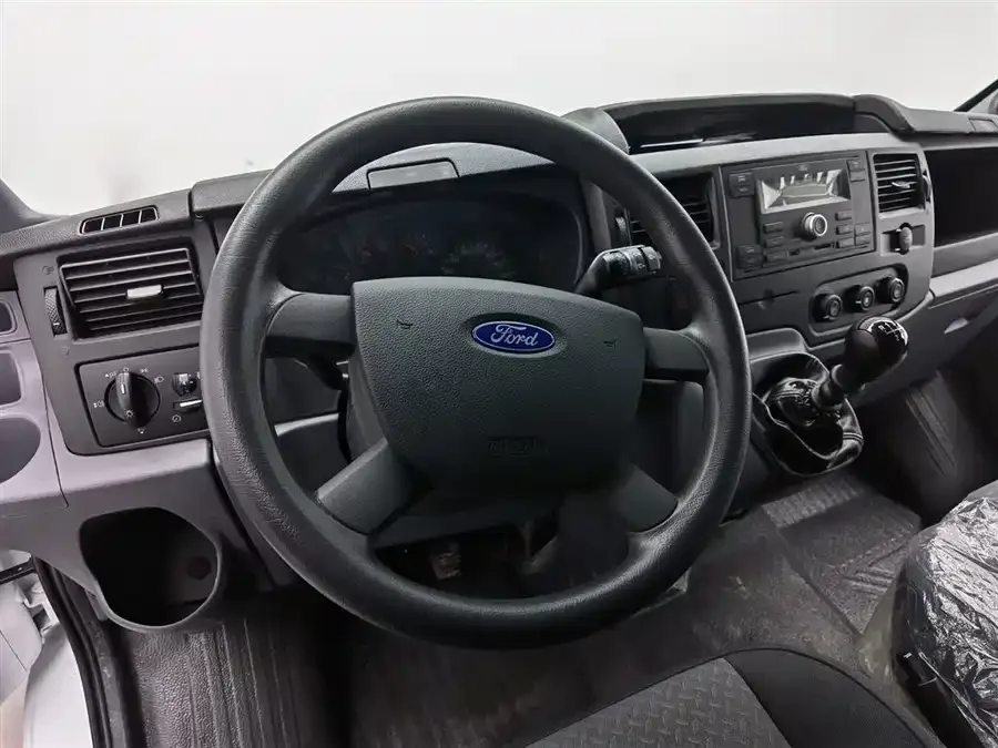 Ford New Generation Transit The new generation Ford Transit 2019 model 2.2T multi-functional extended wheelbase 3-seater with a central roof, meets China VI emission standards. 2022 — миниатюра 5