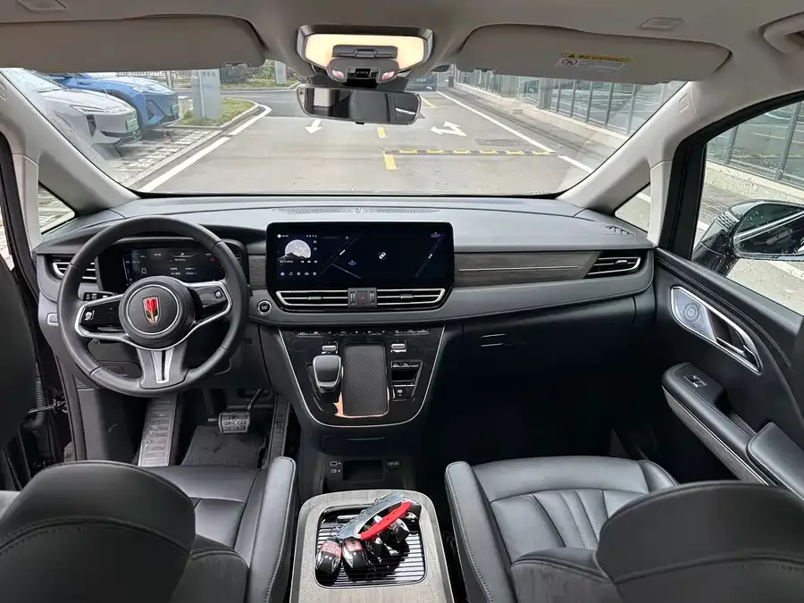 Hongqi HQ9 PHEV Hongqi HQ9 PHEV 2024 2.0T 4WD Business Edition 2024 — миниатюра 3