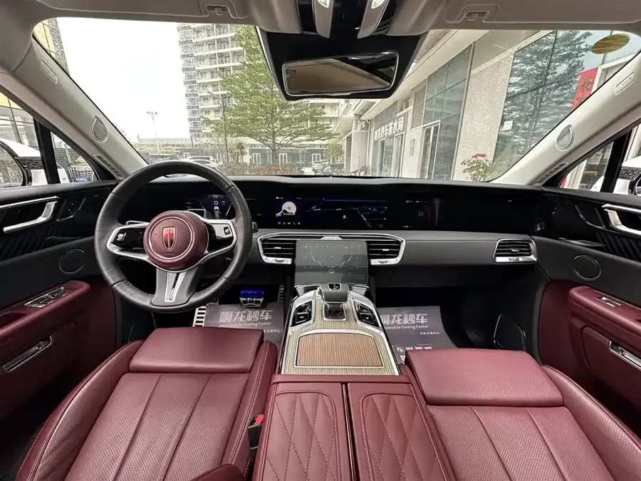 Hongqi E-HS9 Hongqi E-HS9 2022 660km Changqi Edition Six Seaters 2023 — миниатюра 5