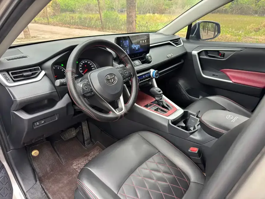 Toyota RAV4 RAV4 Rongfang 2024 2.0L CVT 2WD Urban Edition 2024 — миниатюра 2