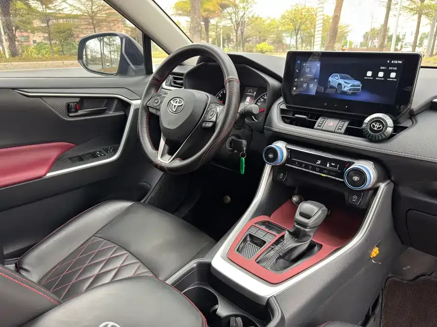 Toyota RAV4 RAV4 Rongfang 2024 2.0L CVT 2WD Urban Edition 2024 — миниатюра 5