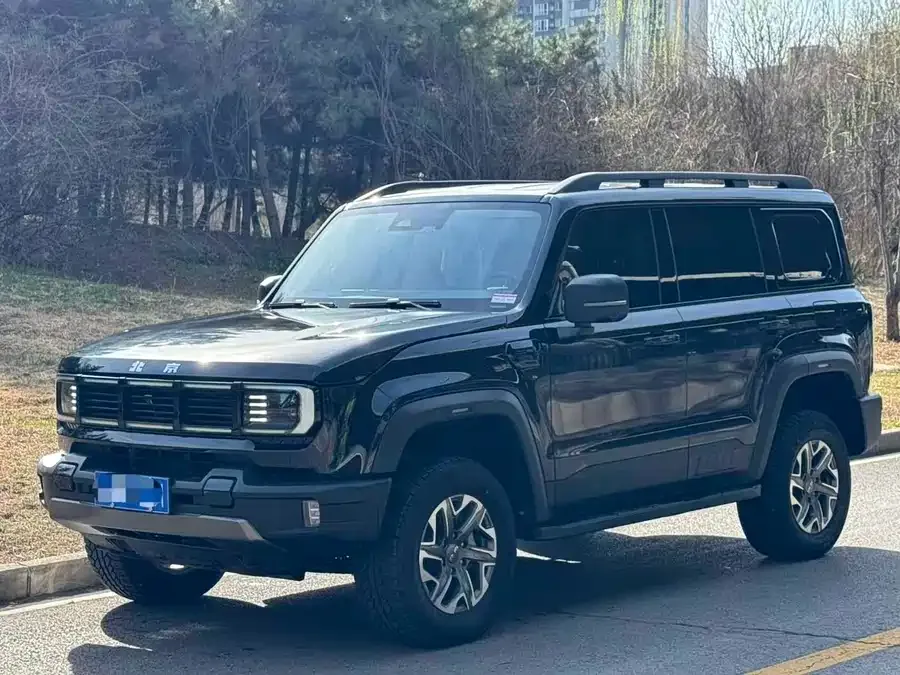BAIC BJ40 Beijing Off-road BJ40 2024 2.0D New Blade Hero Crosser 2025 — фото 1, купить с доставкой в Москву