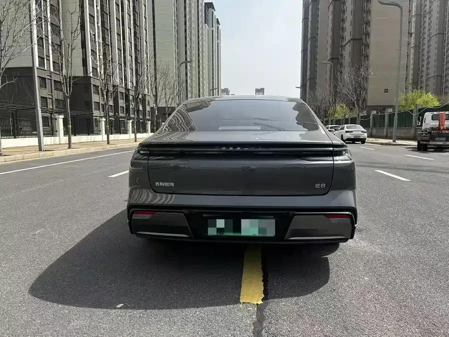 Geely Galaxy E8 Galaxy E8 2024 665km RWD Starship Long Range Edition 2025 — миниатюра 5