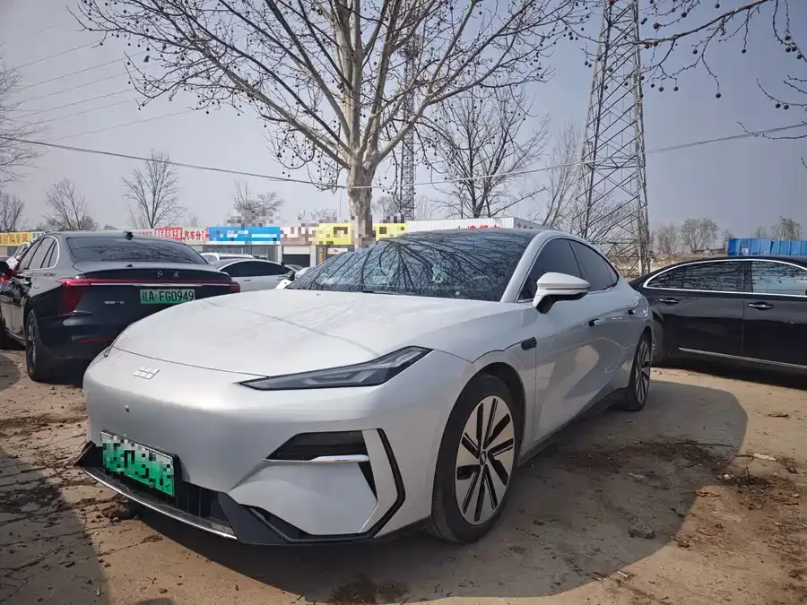 Geely Galaxy E8 Galaxy E8 2024 665km RWD Starship Smart Driving Edition 2024 — фото 1, купить с доставкой в Москву