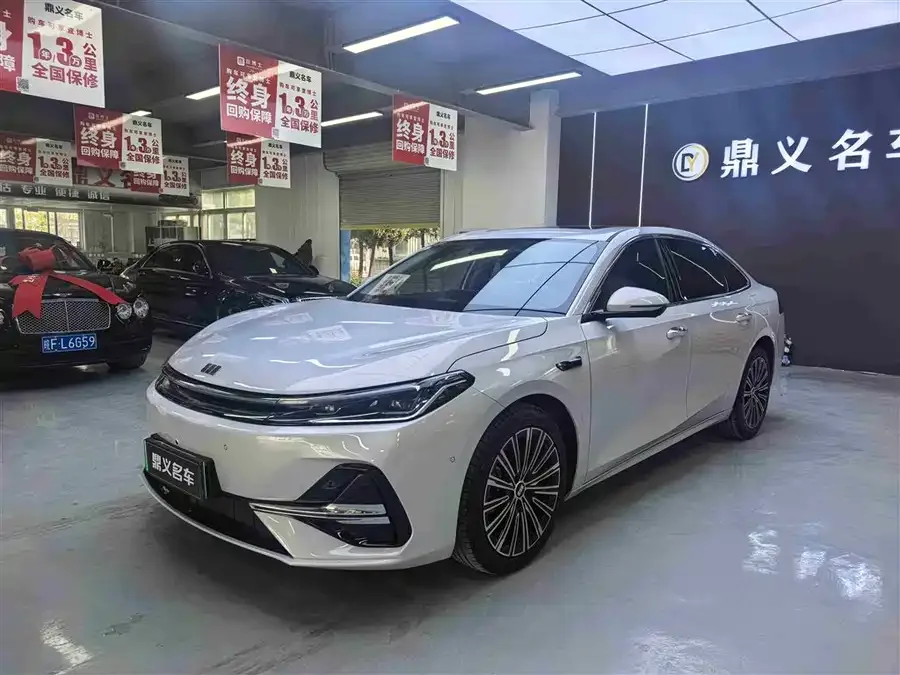 Geely Galaxy A7 Galaxy A7 2025 EM-i 150km Starship Edition 2025 — фото 1, купить с доставкой в Москву