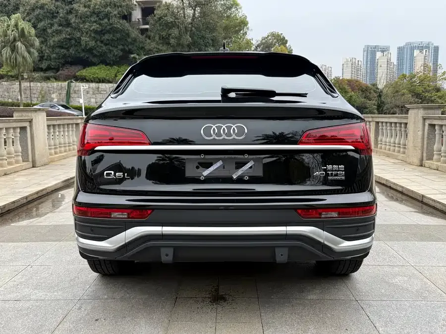 Audi Q5L Sportback 2022 40 TFSI Fashion Edition 2022 — миниатюра 4