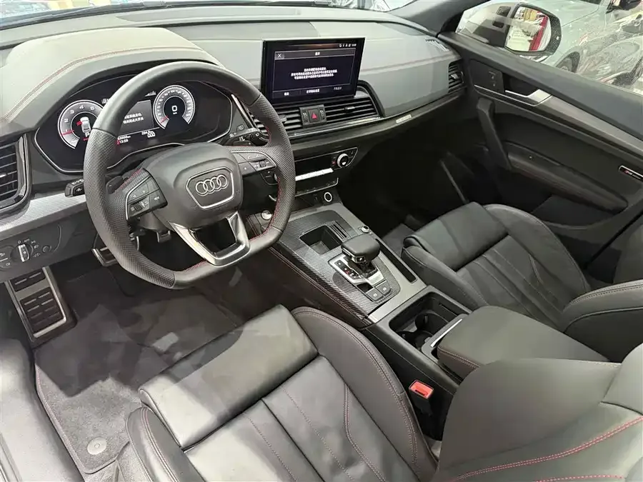 Audi Q5L Sportback 2022 40 TFSI RS kit burning speed type 2022 — миниатюра 4