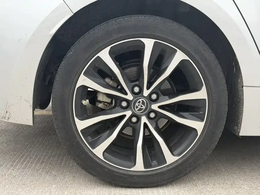 Toyota Levin 2022 Lelink 185T CVT Sports Edition 2022 — миниатюра 5