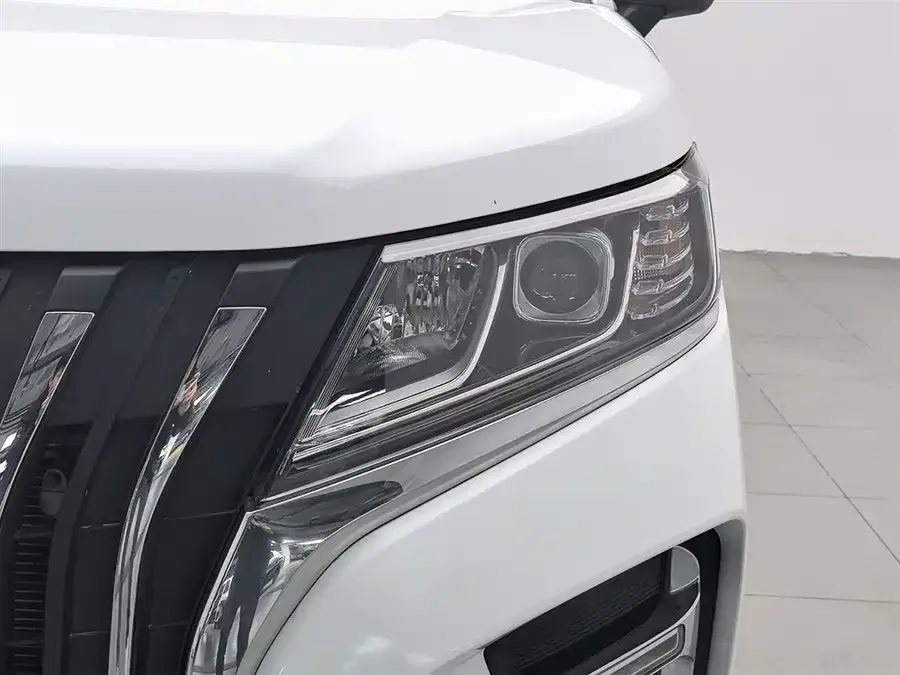 BAW Ruisheng Ace M7 New Energy Ruisheng Ace M7 New Energy 2025 Model 320KM Luxury Mid-size Commercial Vehicle 9-seater 2025 — миниатюра 4