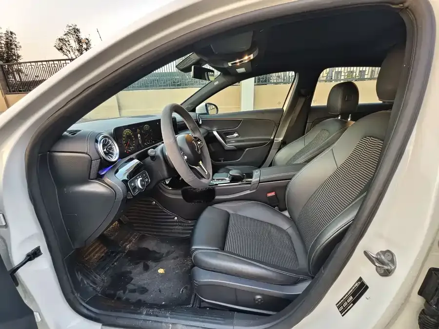 Mercedes-Benz Grade A Mercedes-Benz A-Class (Imported) 2022 A 200 Fashion 2023 — миниатюра 2