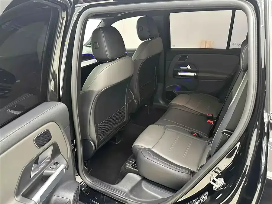 Mercedes-Benz GLB AMG Mercedes-Benz GLB AMG 2023 AMG GLB 35 4MATIC 2023 — миниатюра 4