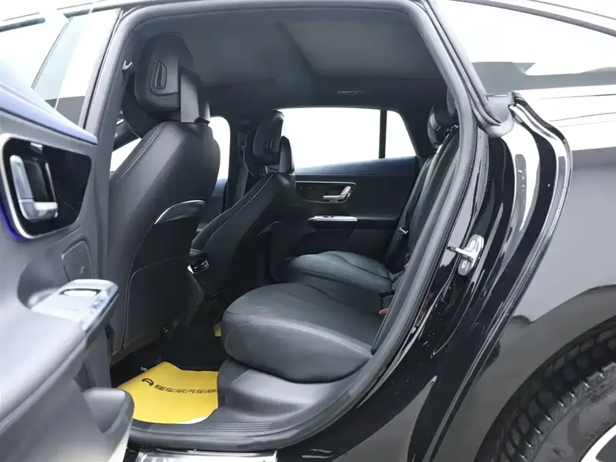 Mercedes-Benz EQE Mercedes-Benz EQE 2025 500 4MATIC Pioneer Edition 2025 — миниатюра 4