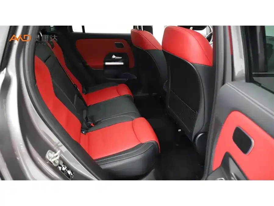 Mercedes-Benz GLA AMG Mercedes-Benz GLA AMG 2023 AMG GLA 35 4MATIC 2023 — миниатюра 5