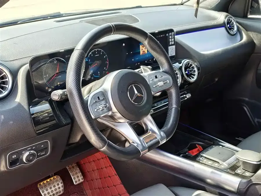 Mercedes-Benz GLA AMG Mercedes-Benz GLA AMG 2022 AMG GLA 35 4MATIC 2022 — миниатюра 2