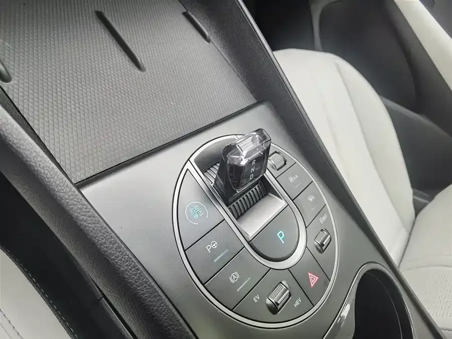 BYD seal 05 DM-i Seal 05 DM-i 2025 DM-i Intelligent Driving Edition 120KM Flagship Model 2025 — миниатюра 4