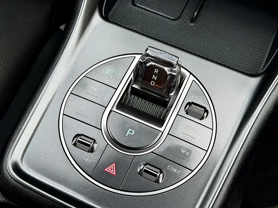 BYD Sea Lion 05 DM-i Sea Lion 05 DM-i 2025 DM-i Intelligent Driving Edition 115KM Flagship Model 2025 — миниатюра 4