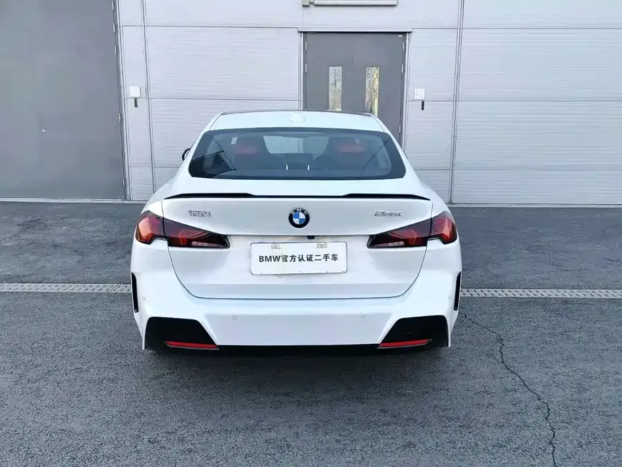 BMW 2 Series BMW 2 Series 2025 225L M Sport Night Edition 2025 — миниатюра 2