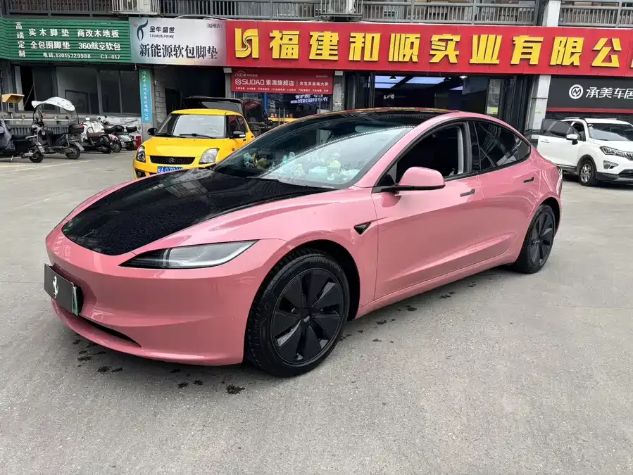 Tesla Model 3 2025