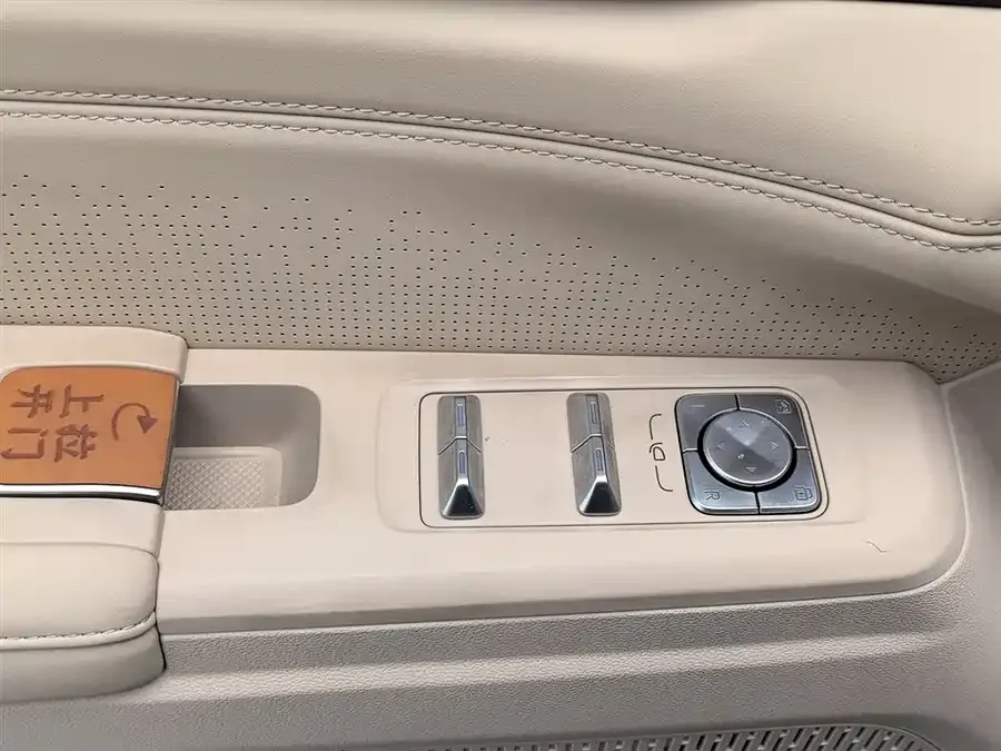 Jetour L7 PLUS Jetour Mountain & Sea L7 PLUS 2026 Model 121km/h Luxury 5-Seater 2025 — миниатюра 3