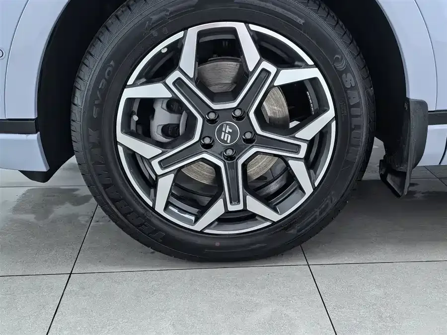 Jetour L7 PLUS Jetour Mountain & Sea L7 PLUS 2026 Model 121km/h Luxury 5-Seater 2025 — миниатюра 5
