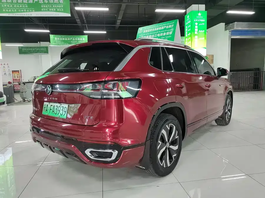 Volkswagen Tayron GTE plug-in hybrid Tanyue GTE plug-in hybrid 2023 280TSI 5th Anniversary Edition 2024 — миниатюра 3