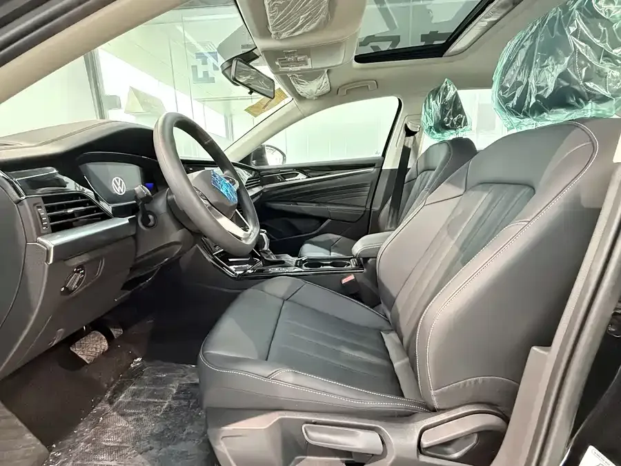 Volkswagen Passat New Energy Passat New Energy 2025 430PHEV Hybrid Business Edition 2026 — миниатюра 4