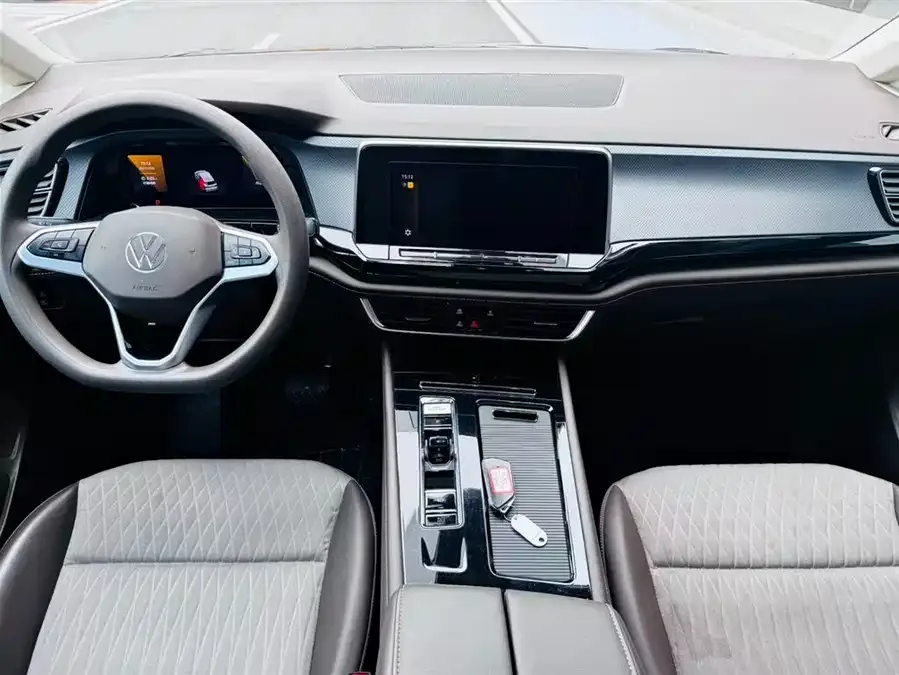 Volkswagen Viloran Weiran 2023 330TSI Business Edition 2024 — миниатюра 2