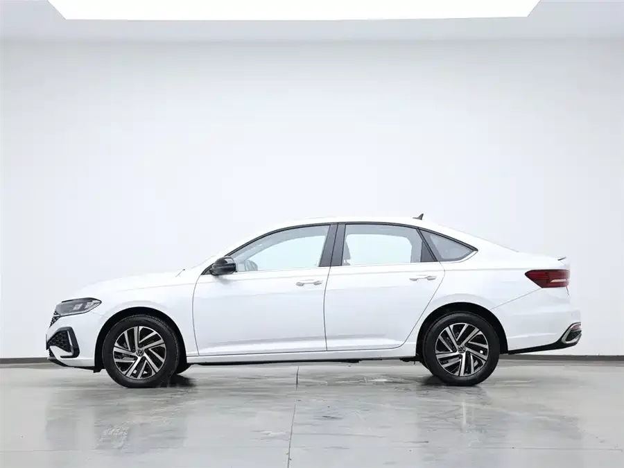 Volkswagen Lavida Lavida 2024 300TSI DSG Starry Sky Leading Edition 2024 — миниатюра 2
