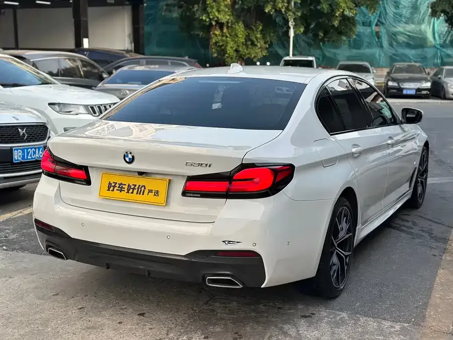 BMW 5 Series BMW 5 Series (Imported) 2022 Model 2 530i Fashion Edition M Sports Package 2023 — миниатюра 3
